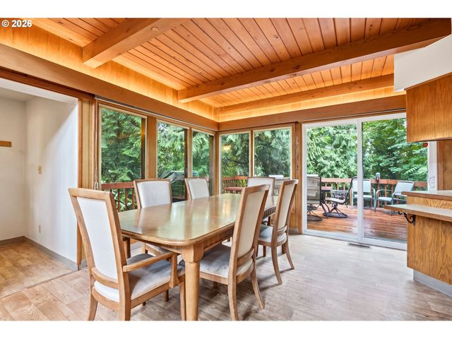 15300 Se MINERVA Rd, Milwaukie, OR 97267