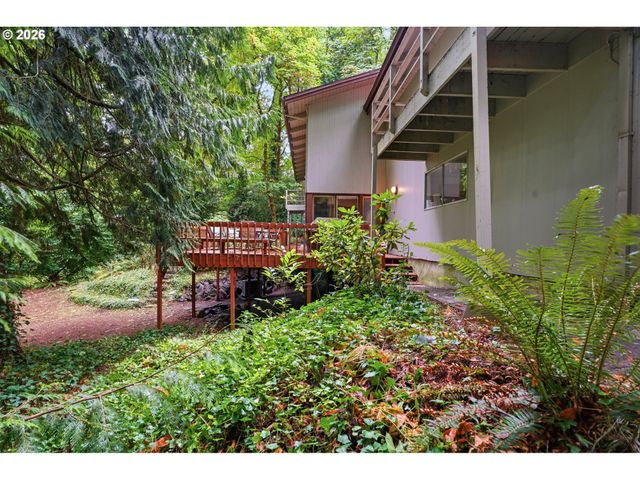 15300 Se MINERVA Rd, Milwaukie, OR 97267
