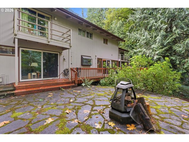 15300 Se MINERVA Rd, Milwaukie, OR 97267
