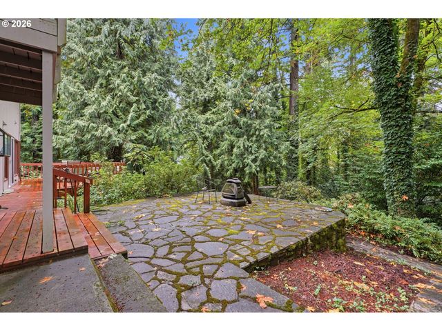 15300 Se MINERVA Rd, Milwaukie, OR 97267