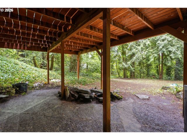 15300 Se MINERVA Rd, Milwaukie, OR 97267