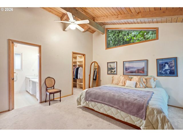 15300 Se MINERVA Rd, Milwaukie, OR 97267
