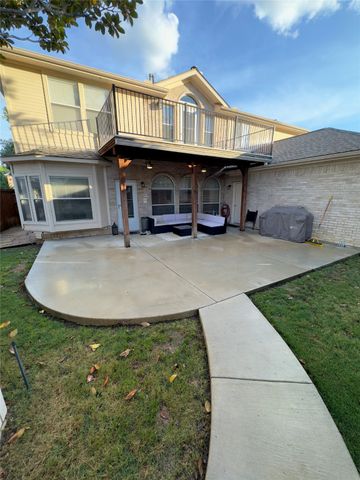 413 Ridge Meade Drive, Lewisville, TX 75067