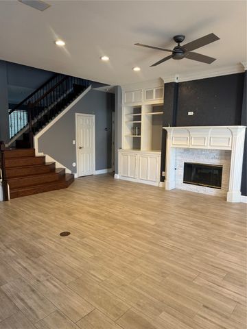 413 Ridge Meade Drive, Lewisville, TX 75067