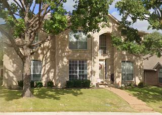 413 Ridge Meade Drive, Lewisville, TX 75067
