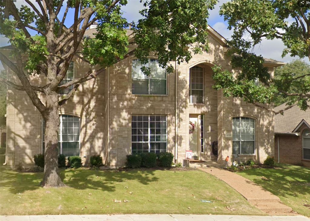 413 Ridge Meade Drive, Lewisville, TX 75067