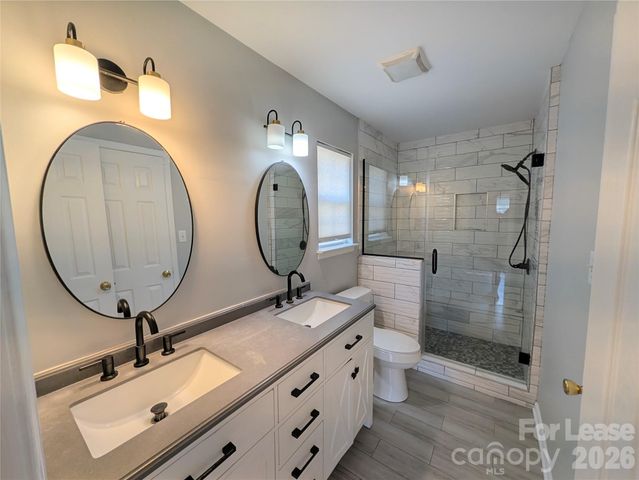 3017 Lynworth Place, Charlotte, NC 28212