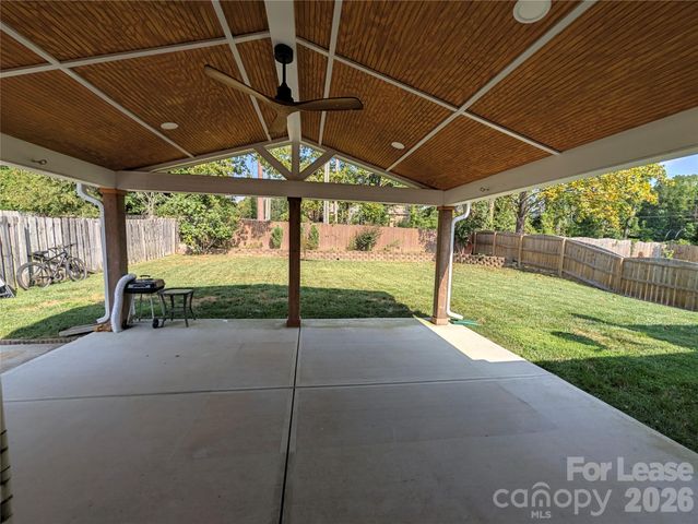 3017 Lynworth Place, Charlotte, NC 28212