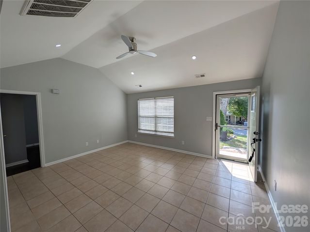 3017 Lynworth Place, Charlotte, NC 28212