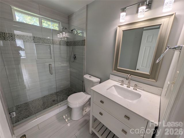 3017 Lynworth Place, Charlotte, NC 28212