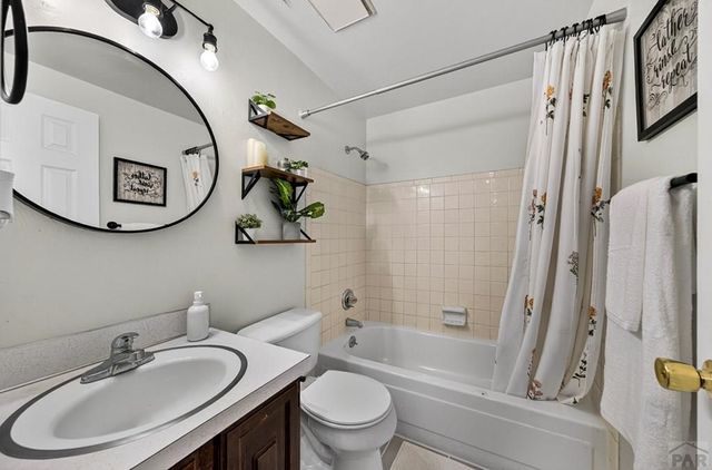 70 Bridle Trail, Pueblo, CO 81005