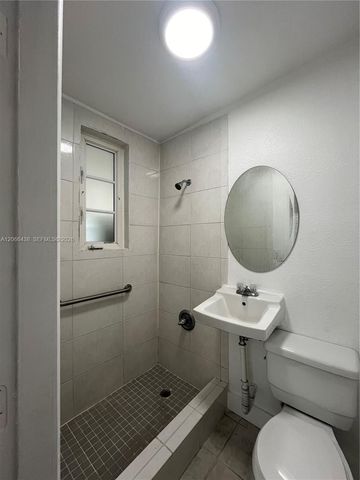 160 W 60th Street 0, Hialeah, FL 33012