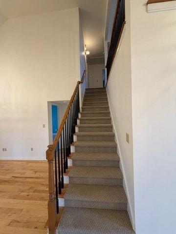 1018 Forest Lake Drive, Lexington, KY 40515