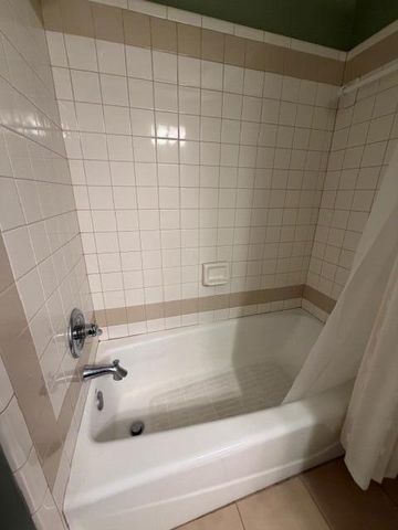 1018 Forest Lake Drive, Lexington, KY 40515