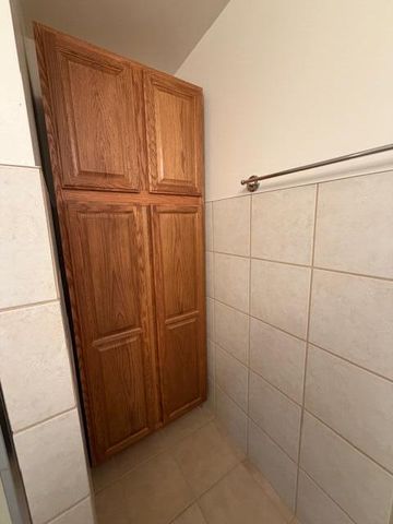 1018 Forest Lake Drive, Lexington, KY 40515