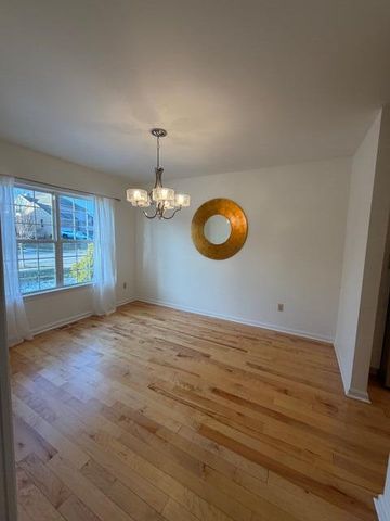 1018 Forest Lake Drive, Lexington, KY 40515