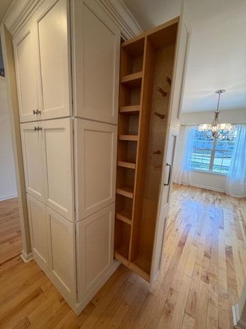 1018 Forest Lake Drive, Lexington, KY 40515