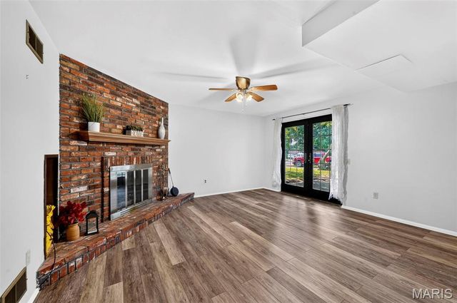 1319 Brandywine Lane, St Peters, MO 63376