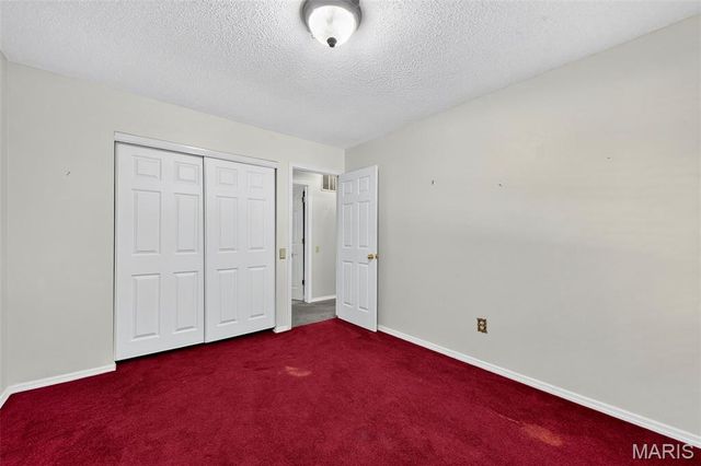 1319 Brandywine Lane, St Peters, MO 63376