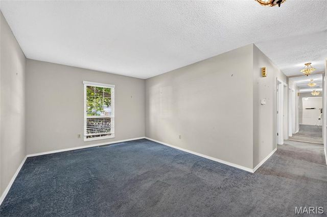 1319 Brandywine Lane, St Peters, MO 63376