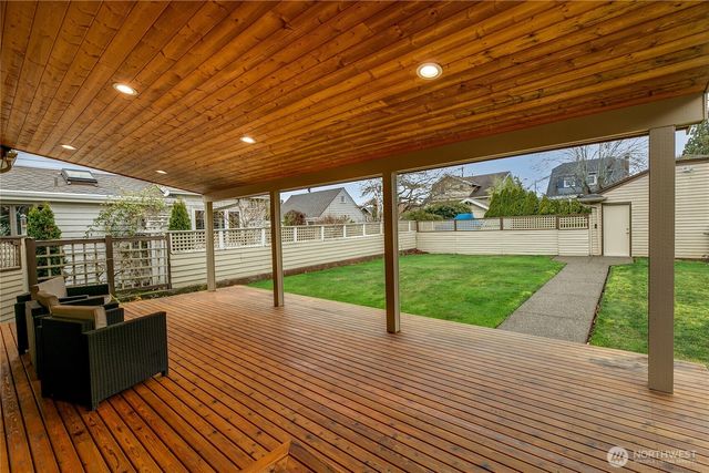 1005 Grand Avenue, Everett, WA 98201