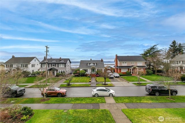 1005 Grand Avenue, Everett, WA 98201