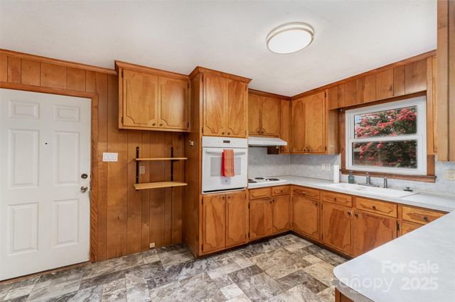 210 Brook Street, Kannapolis, NC 28083