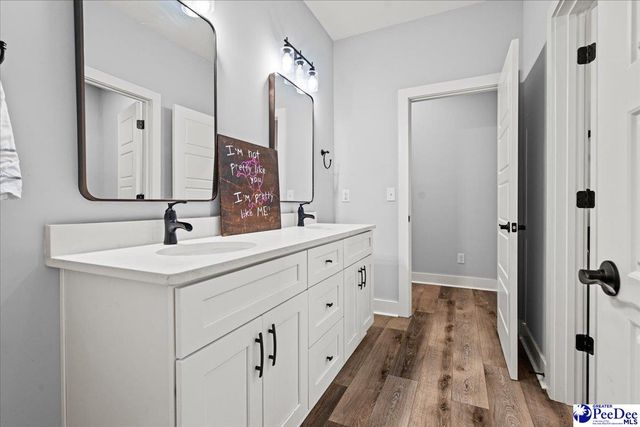 2410 N Rolling Road, Hartsville, SC 29550