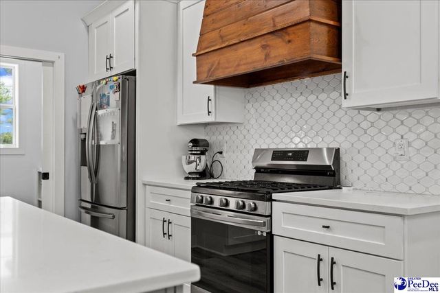 2410 N Rolling Road, Hartsville, SC 29550