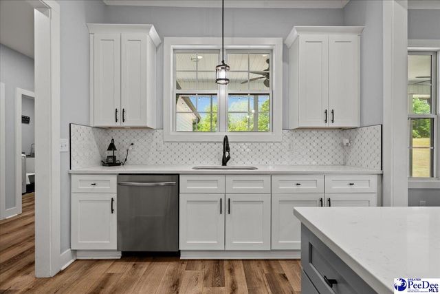 2410 N Rolling Road, Hartsville, SC 29550