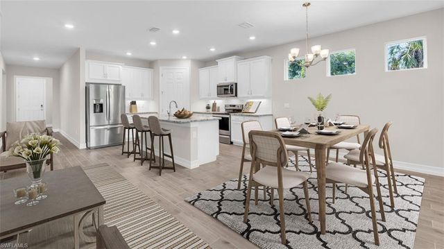 17953 Shade Tree LOOP, Babcock Ranch, FL 33982
