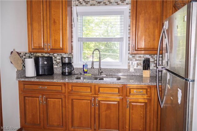 288 E 248th Street, Euclid, OH 44123