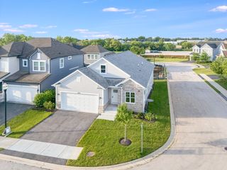 1431 Somerset Place, Barrington, IL 60010