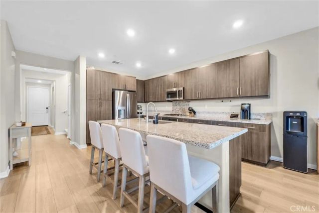 2667 Emerald Bay, Rialto, CA 92377