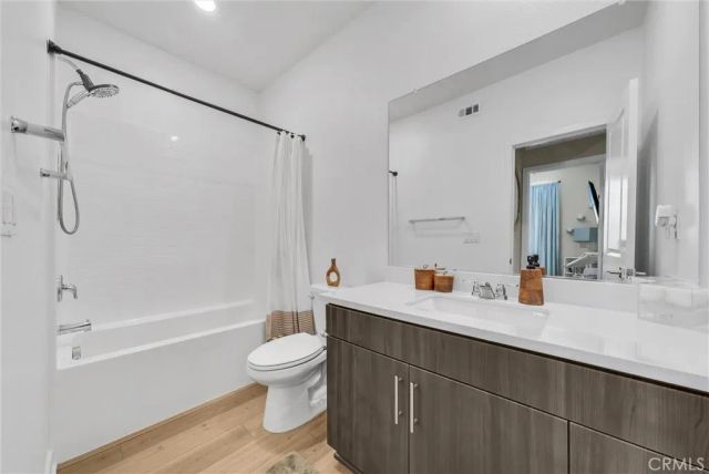 2667 Emerald Bay, Rialto, CA 92377