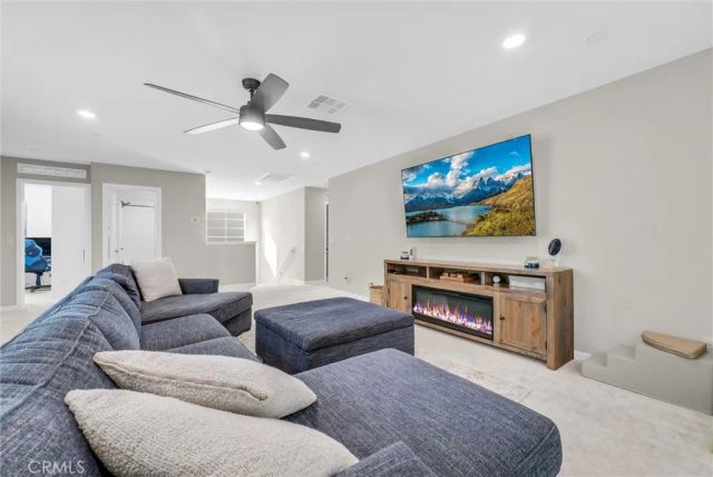 2667 Emerald Bay, Rialto, CA 92377