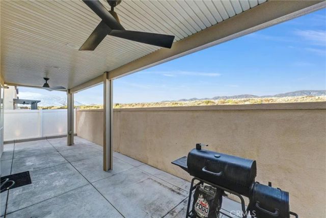 2667 Emerald Bay, Rialto, CA 92377