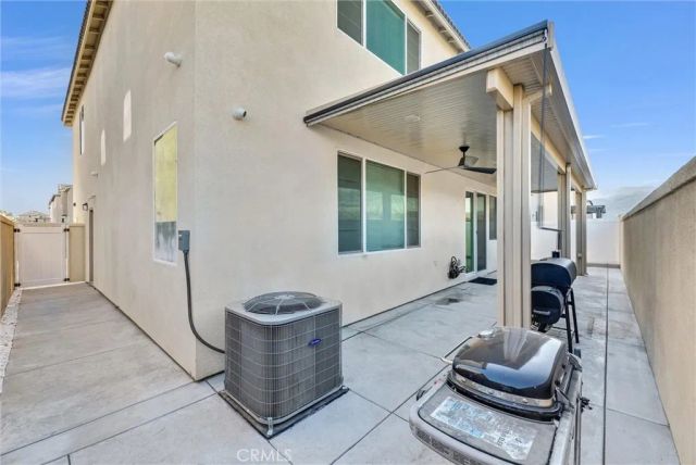 2667 Emerald Bay, Rialto, CA 92377