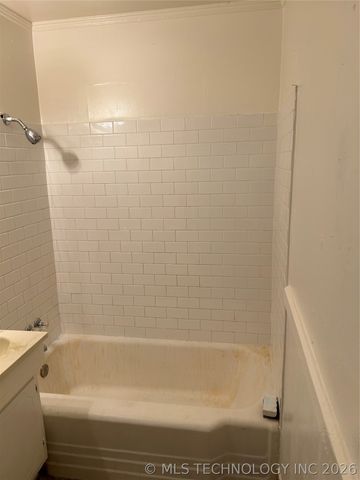 5952 E Newton Place, Tulsa, OK 74115