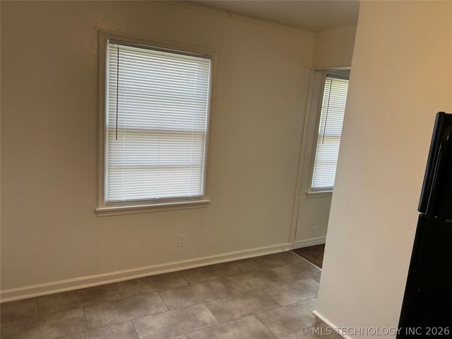 5952 E Newton Place, Tulsa, OK 74115