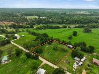 429 Hidden Shores Lp RD, Smithville, TX 78957