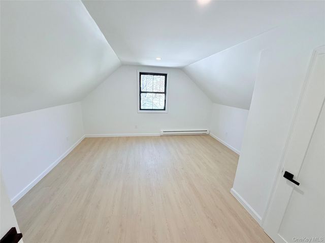 89 Oak Avenue, Shirley, NY 11967