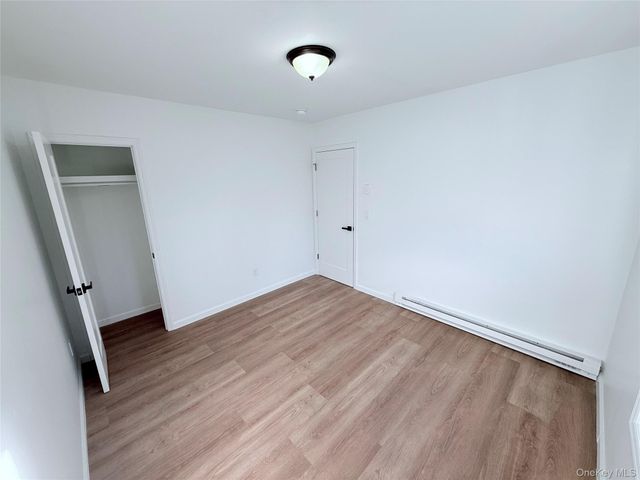 89 Oak Avenue, Shirley, NY 11967