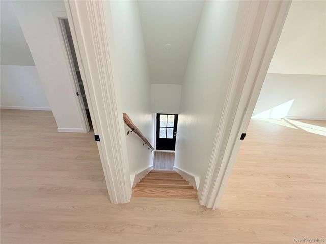 89 Oak Avenue, Shirley, NY 11967