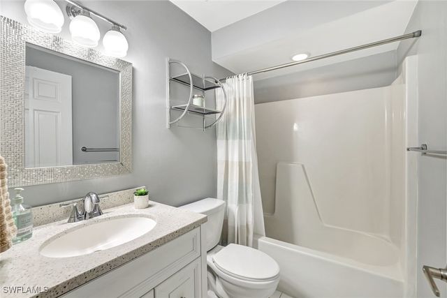 648 Mardel CT 708, Naples, FL 34104