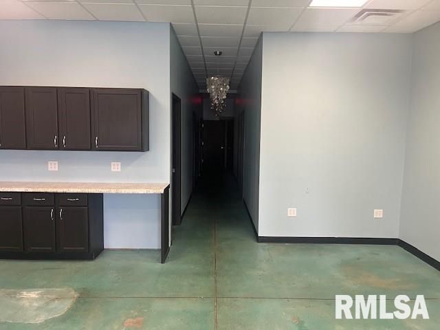 2323 CUMBERLAND Square, Bettendorf, IA 52722