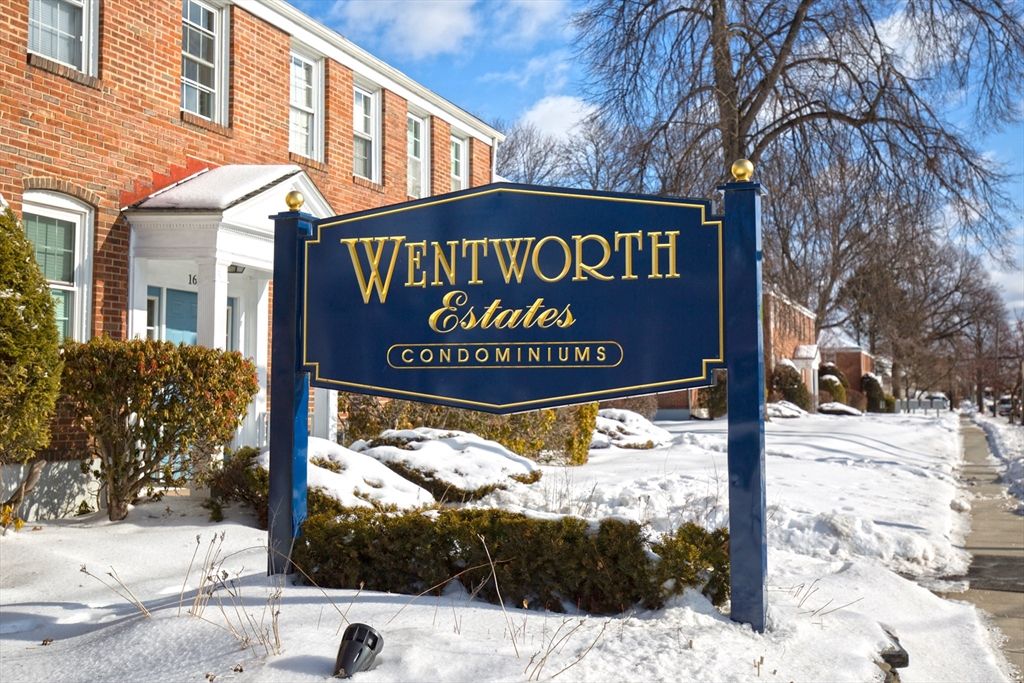 31 Colony Rd 31, West Springfield, MA 01089