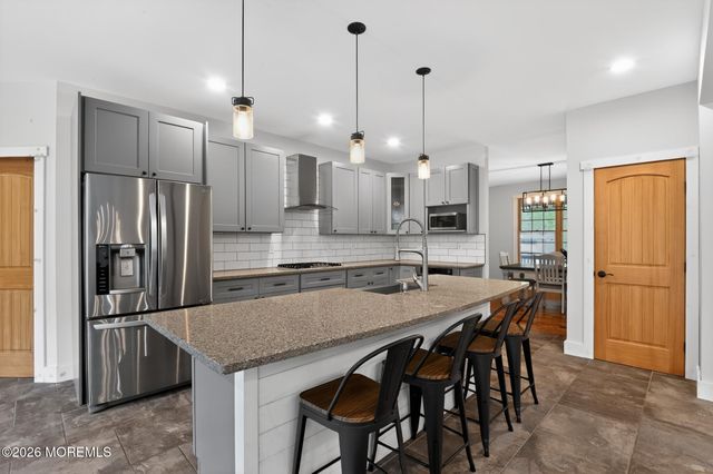 53 Jones Road, Barnegat, NJ 08005