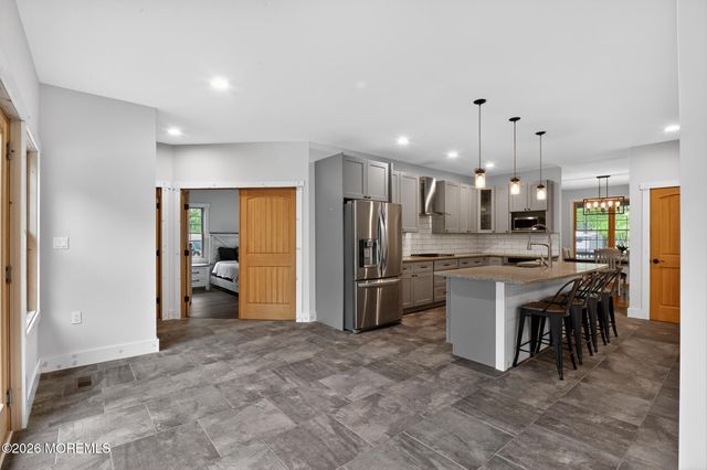 53 Jones Road, Barnegat, NJ 08005