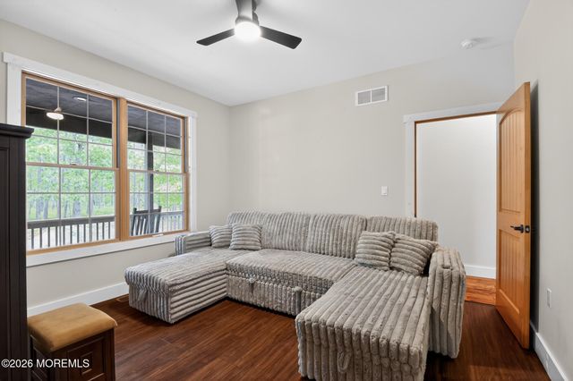 53 Jones Road, Barnegat, NJ 08005